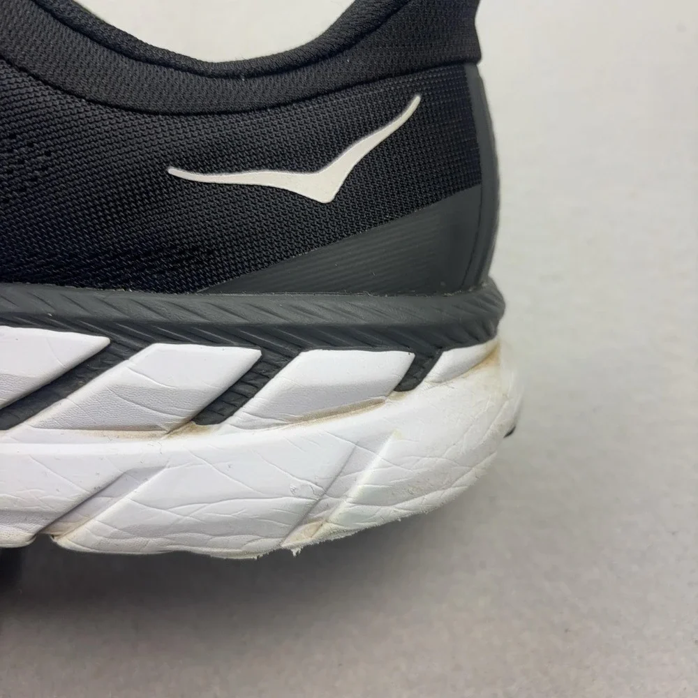 Hoka One One pre owned